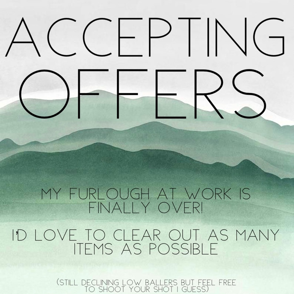 ACCEPTING OFFERS! 🌞🤍